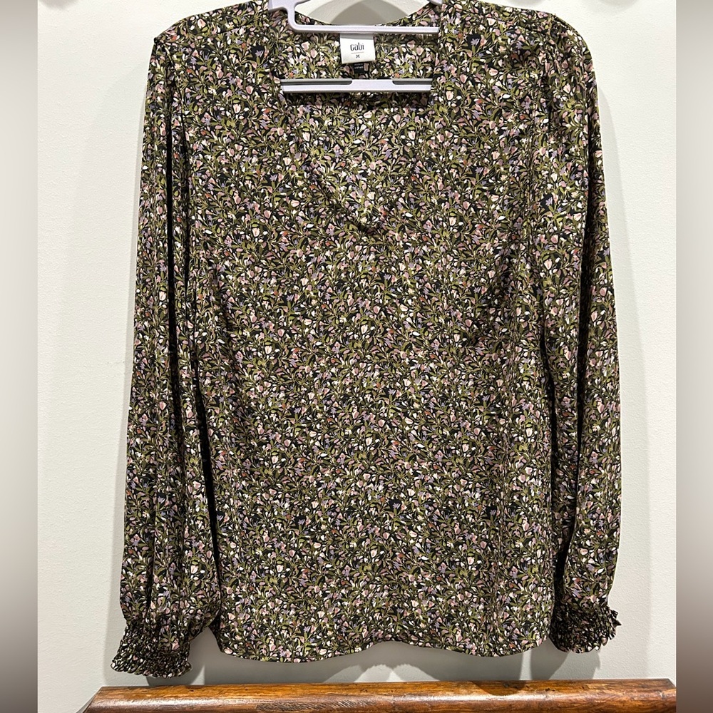 NWOT CABI LONG SLEEVE BLOUSE MEDIUM